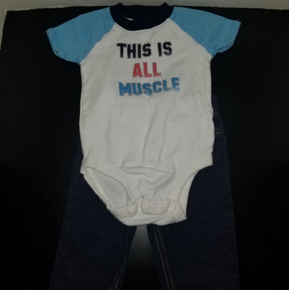 *Bundle* Carter's Outfits - Picture 2 of 3